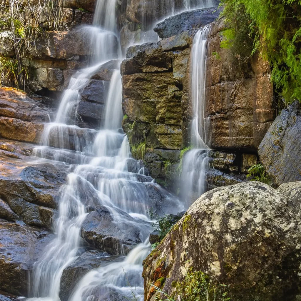 grampians waterfall hiking destination