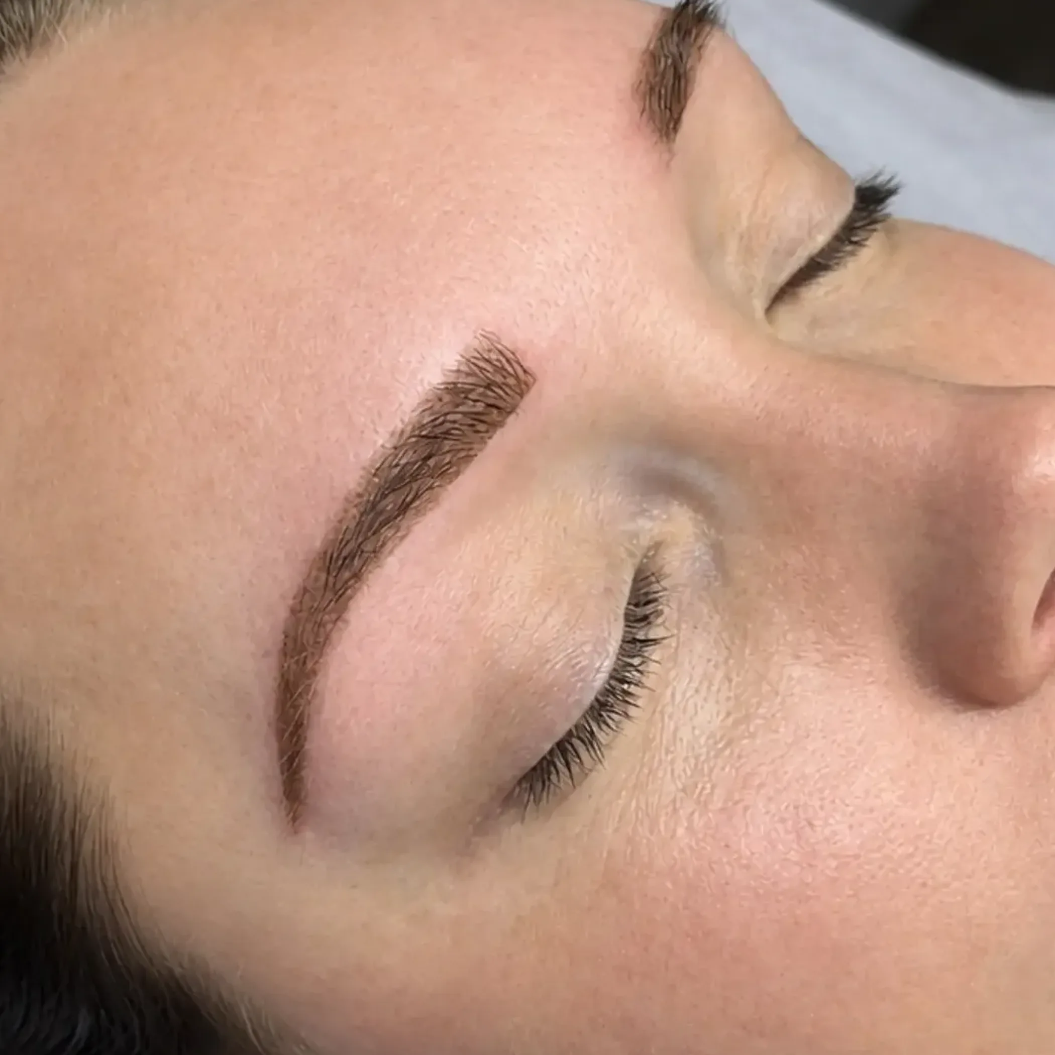 permanent makeup brows